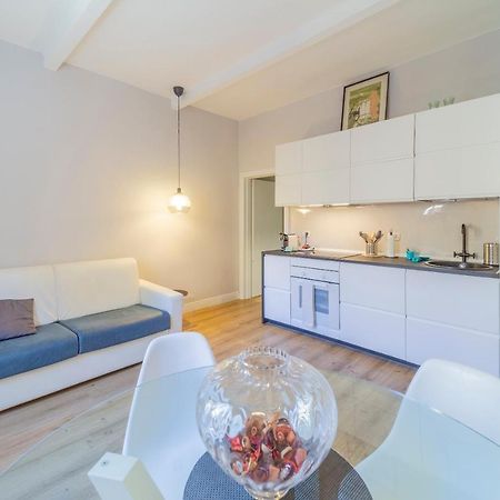 Armadillo House - Elegante Casa Vacanza A ปาร์มา ภายนอก รูปภาพ