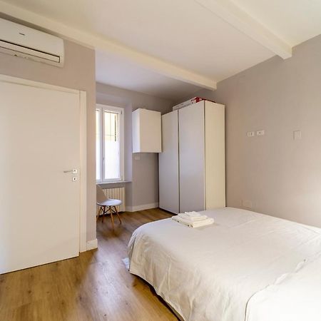 Armadillo House - Elegante Casa Vacanza A ปาร์มา ภายนอก รูปภาพ