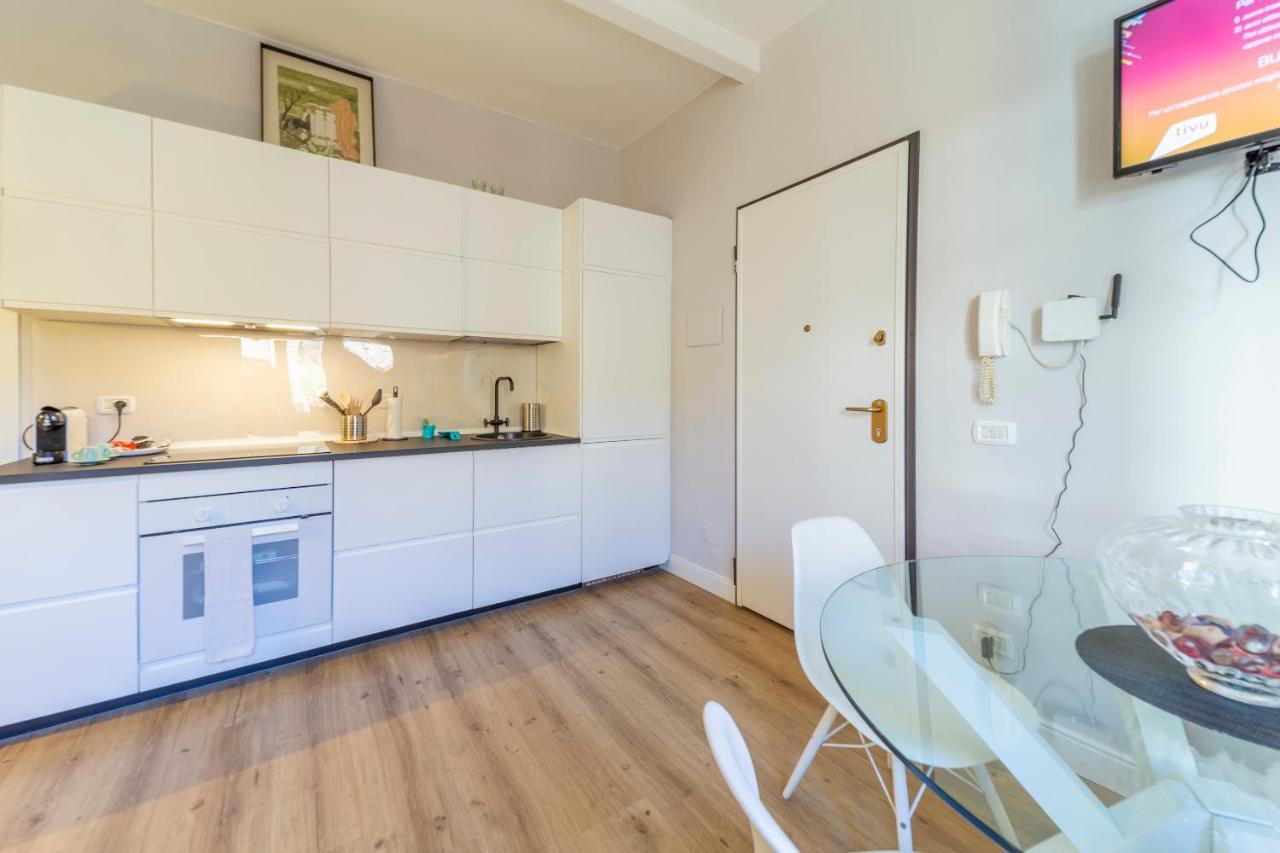 Armadillo House - Elegante Casa Vacanza A ปาร์มา ภายนอก รูปภาพ
